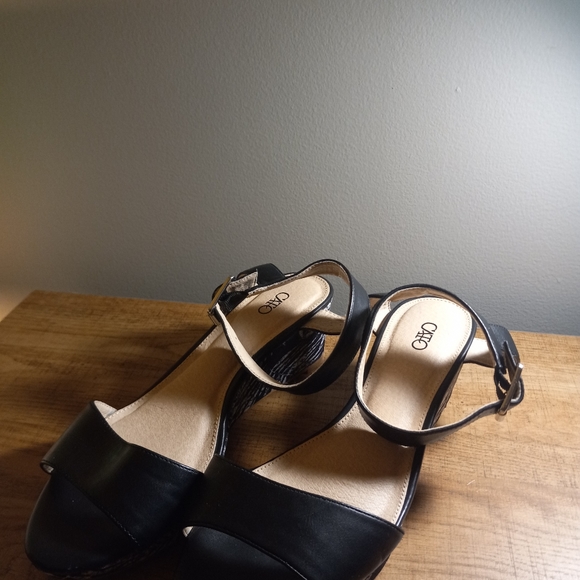 Cato low wedge sandal - Picture 2 of 5
